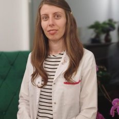 Dr. Lacramioara Eliza Chiperi — online medical consultation on Ringdoc